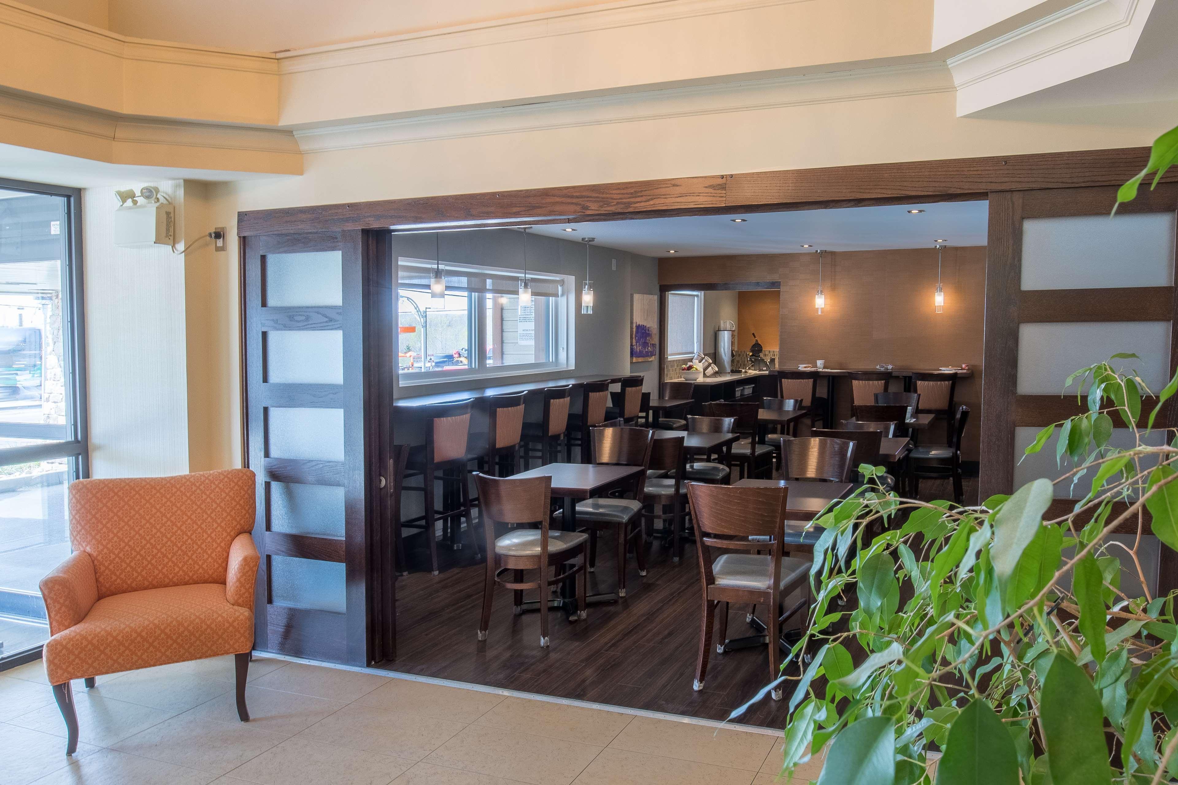 Best Western Plus Мон-Лорье Екстер'єр фото